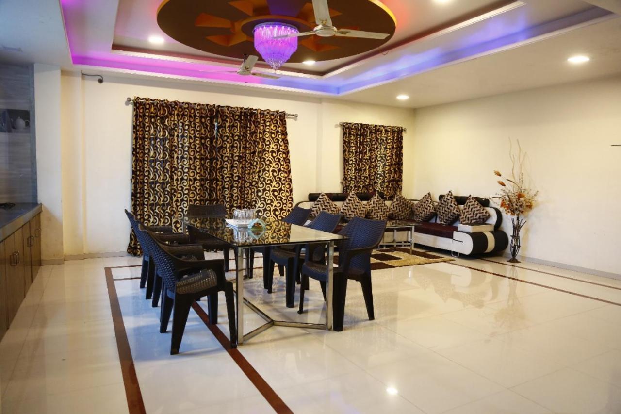 Hotel Shriyan Mahābaleshwar Pokoj fotografie